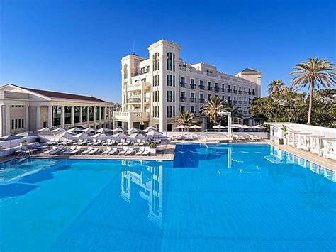 Valencia Hotels .
